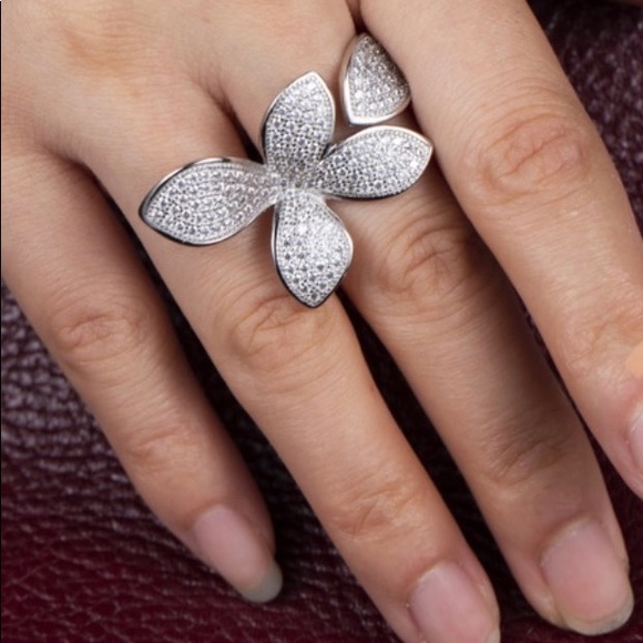 Beautiful 925 Silver Ring - Picture 11 of 13